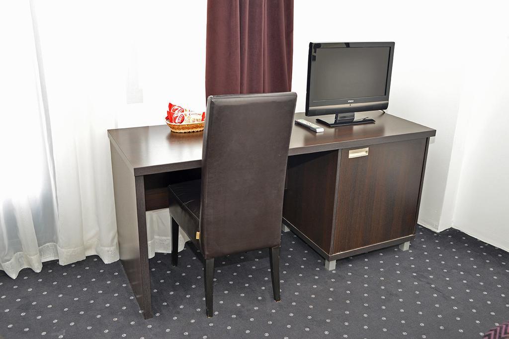 Guest House Amico Vranje Kamer foto